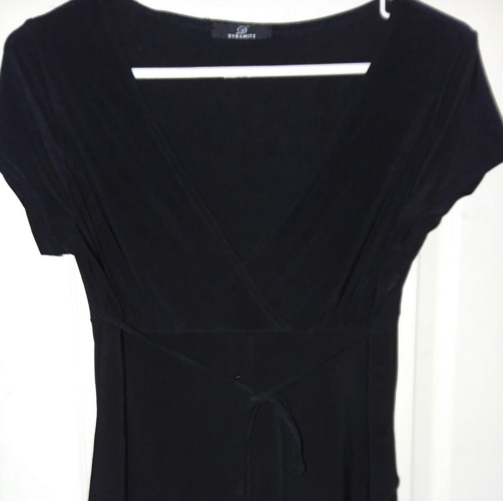 Dynamite v-neck assymetrical blouse
